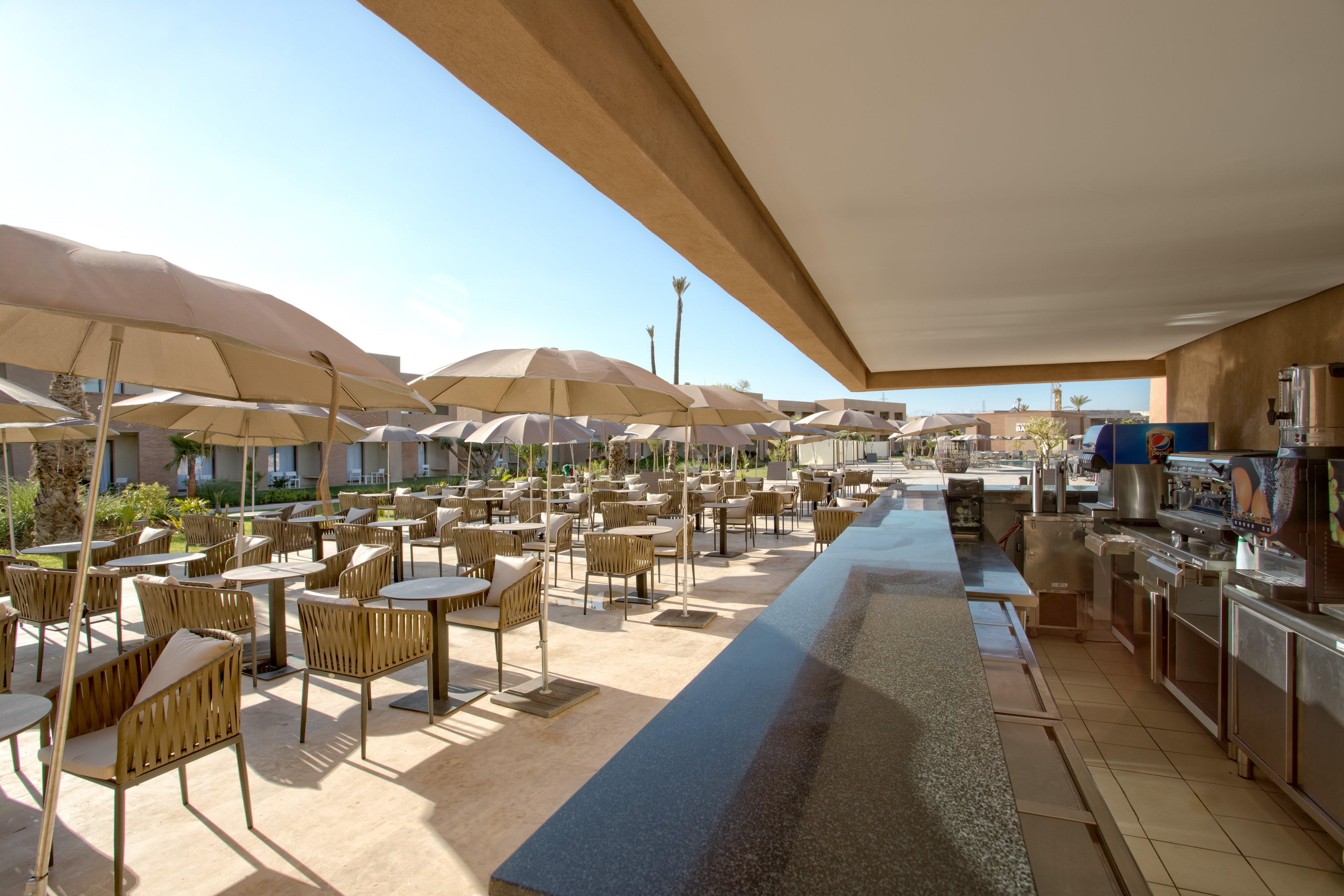 Be Live Collection Marrakech Adults Only All Inclusive Marakeş Dış mekan fotoğraf The pool bar at the Hilton San Diego Bayfront